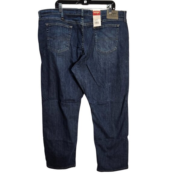 NWT | Wrangler Authentics Men's Relaxed Fit Comfort Flex Waist Jeans | 42 x 30 - Picture 3 of 6